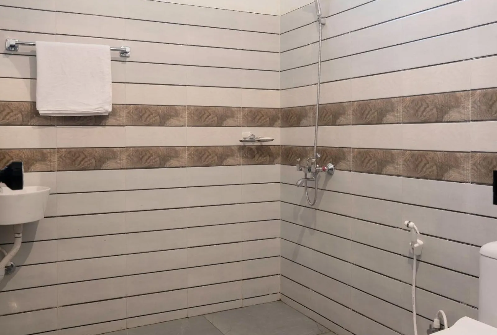 Hill View Homestay Pīrmed 0*,  الهند