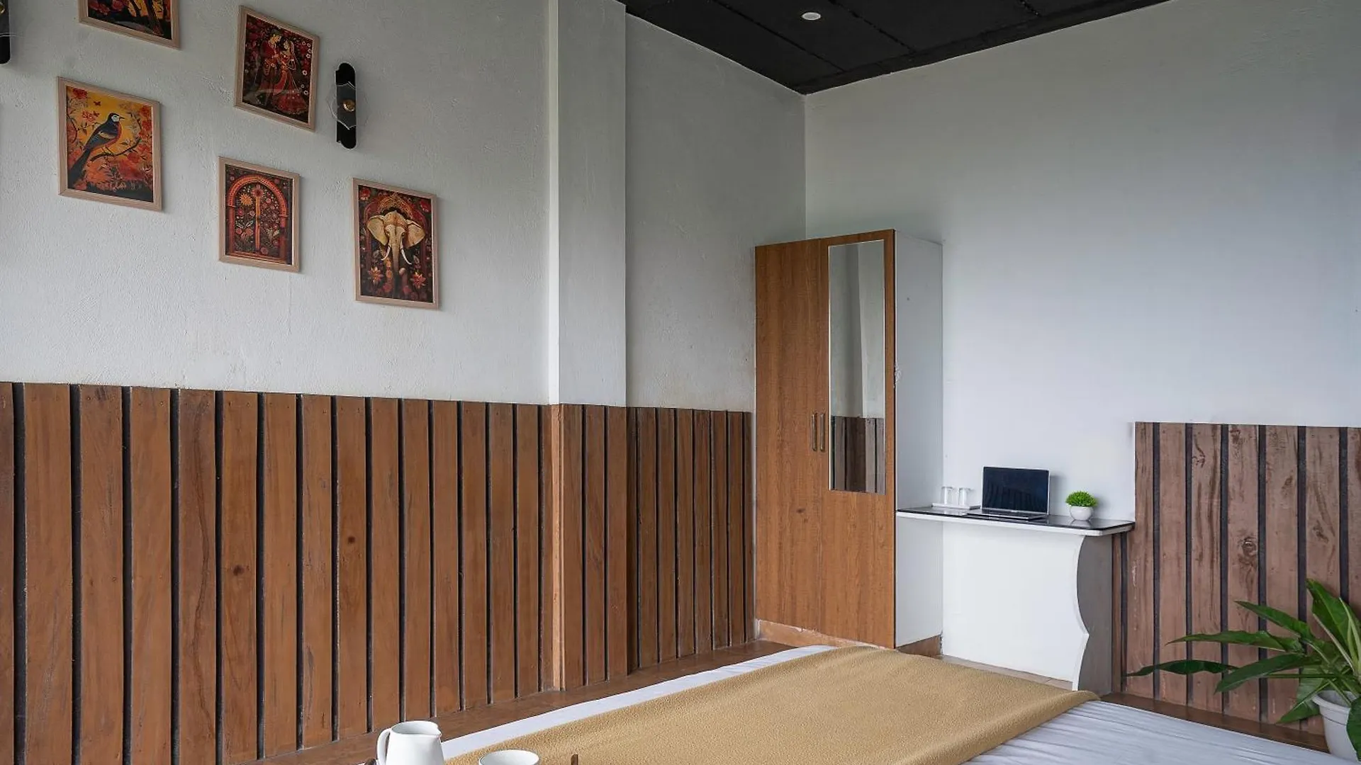 Hill View Homestay Pīrmed